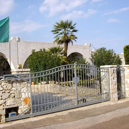 Fraula Salento Couette-café